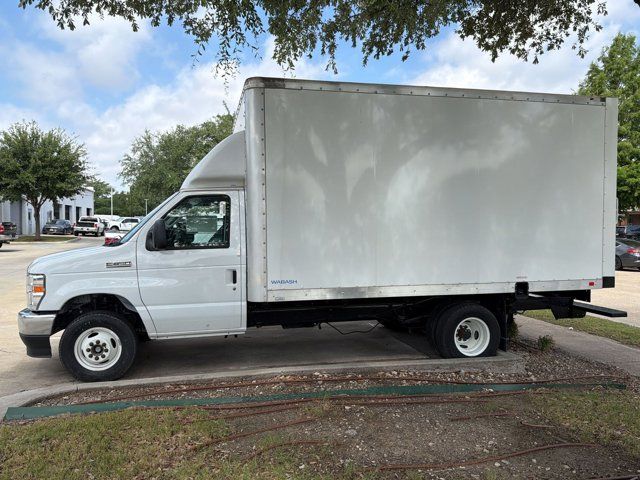 2025 Ford E-Series Base