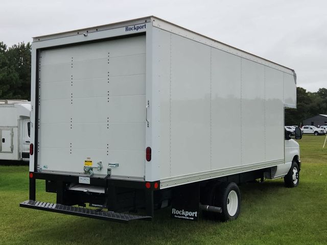 2025 Ford E-Series Base