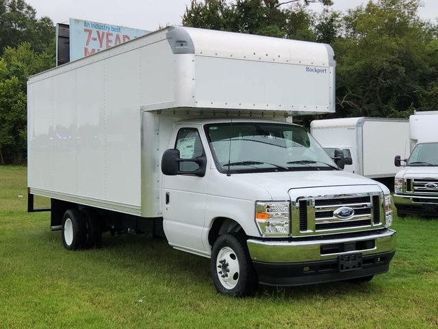 2025 Ford E-Series Base