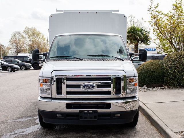 2025 Ford E-Series Base