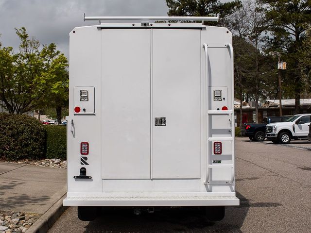 2025 Ford E-Series Base