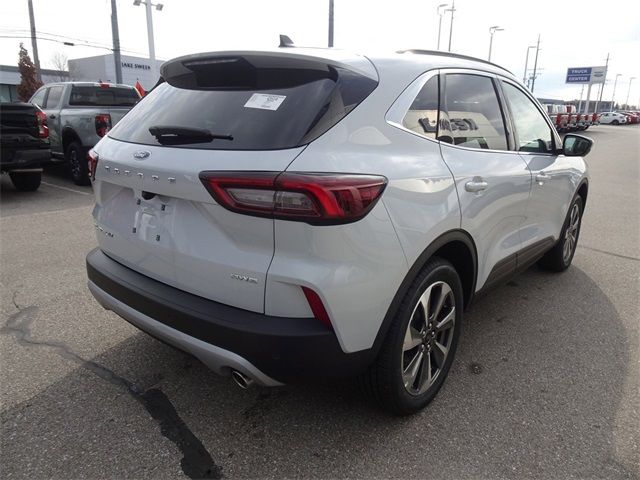 2025 Ford Escape Platinum