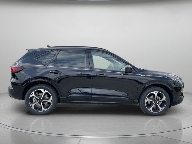 2025 Ford Escape ST-Line Elite