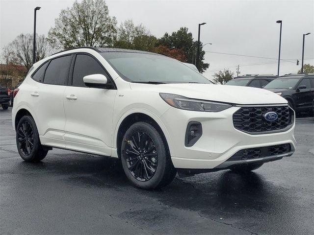 2025 Ford Escape ST-Line Elite