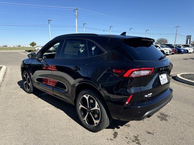 2025 Ford Escape ST-Line Elite