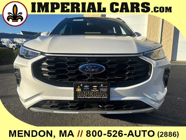 2025 Ford Escape ST-Line Elite