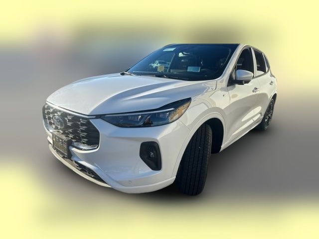 2025 Ford Escape ST-Line Elite