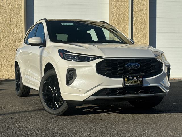 2025 Ford Escape ST-Line Elite