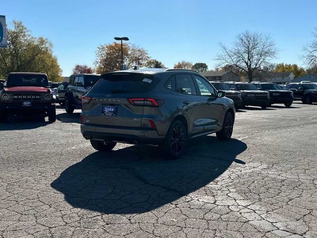 2025 Ford Escape ST-Line Elite