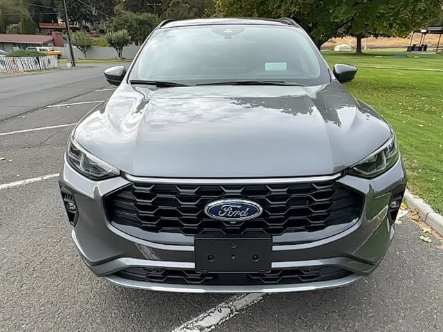 2025 Ford Escape ST-Line Elite