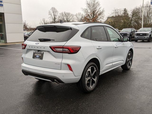 2025 Ford Escape ST-Line Elite