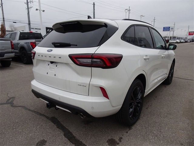 2025 Ford Escape ST-Line Elite