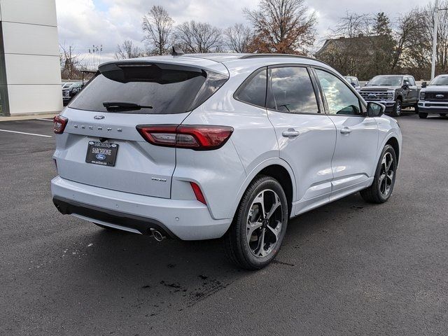 2025 Ford Escape ST-Line Elite