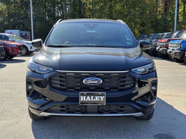 2025 Ford Escape ST-Line Elite