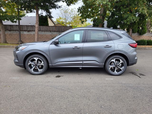 2025 Ford Escape ST-Line Elite