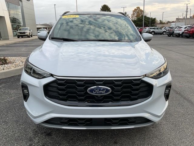 2025 Ford Escape ST-Line Elite