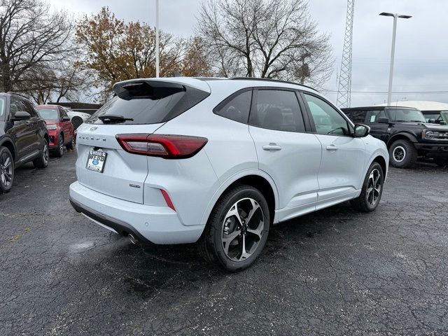 2025 Ford Escape ST-Line Elite