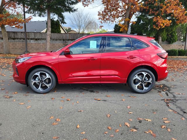 2025 Ford Escape ST-Line Elite