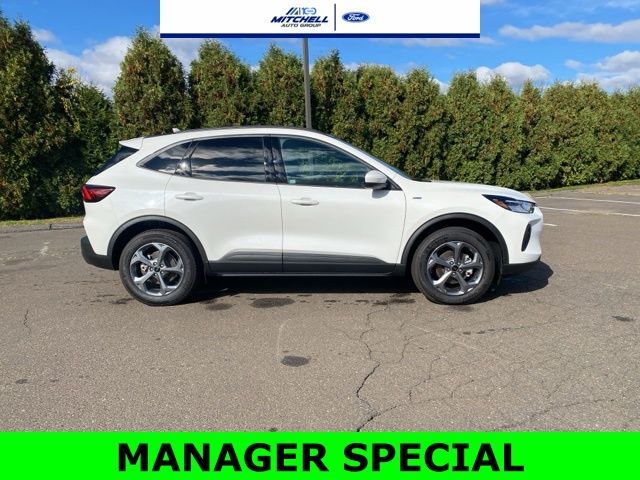 2025 Ford Escape ST-Line Select