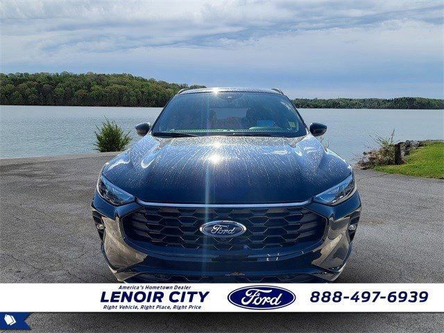 2025 Ford Escape ST-Line Elite