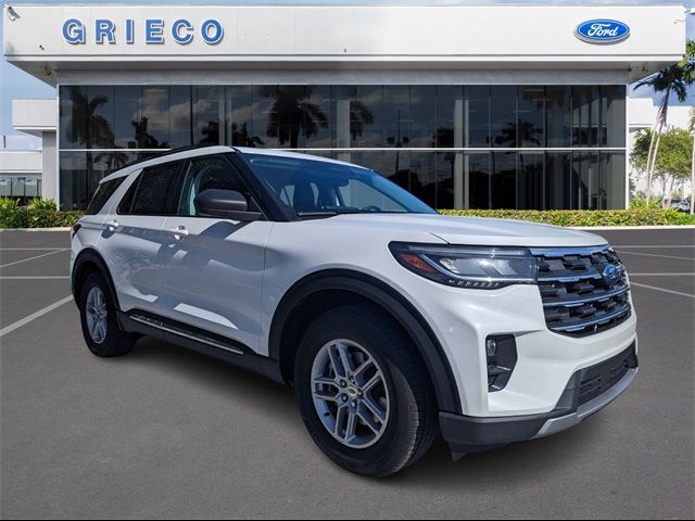 2025 Ford Explorer Active