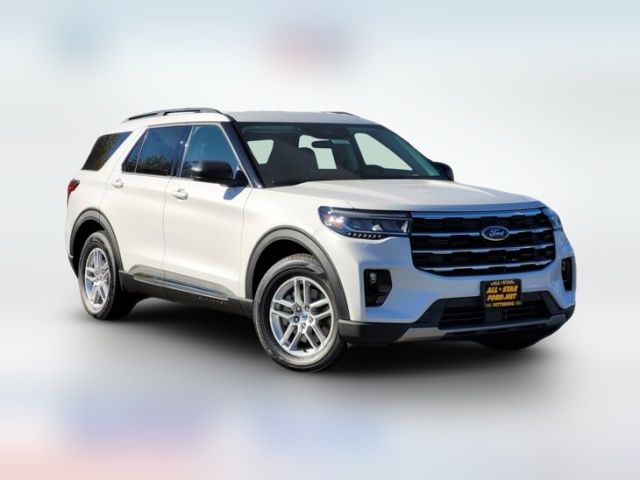 2025 Ford Explorer Active