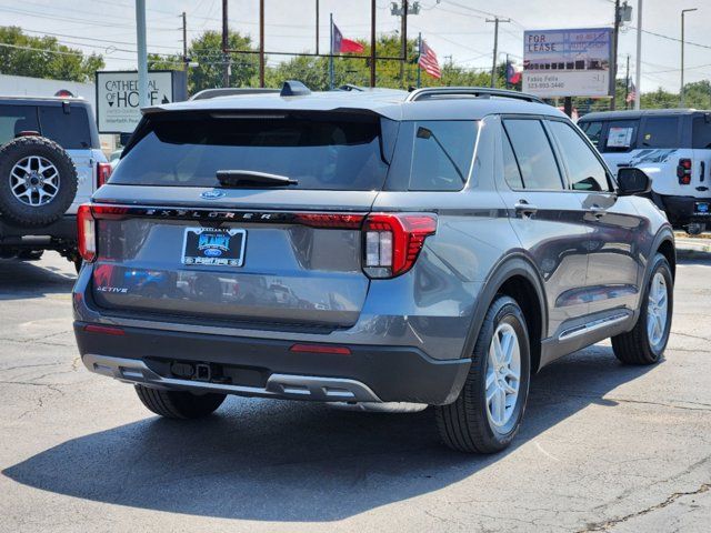 2025 Ford Explorer Active