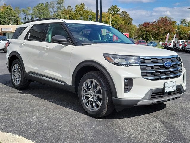 2025 Ford Explorer Active