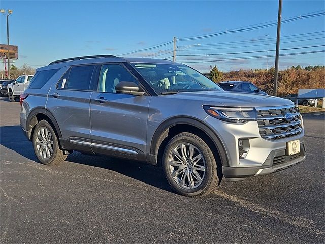 2025 Ford Explorer Active