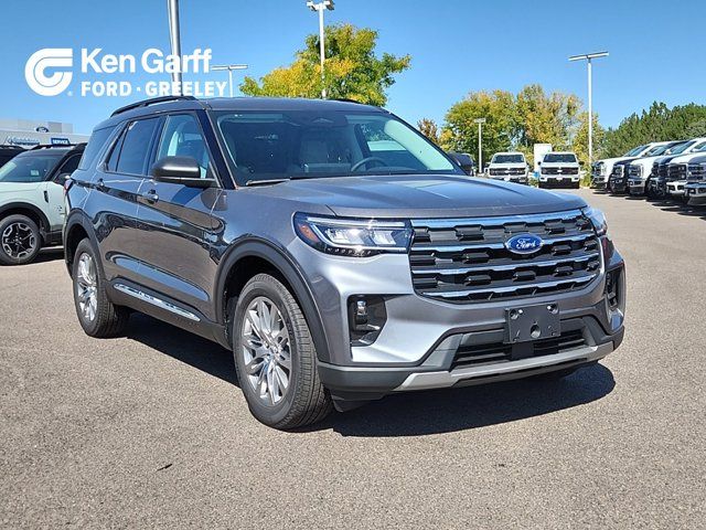 2025 Ford Explorer Active