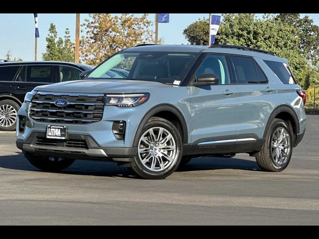 2025 Ford Explorer Active