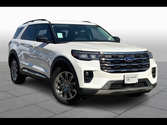 2025 Ford Explorer Active