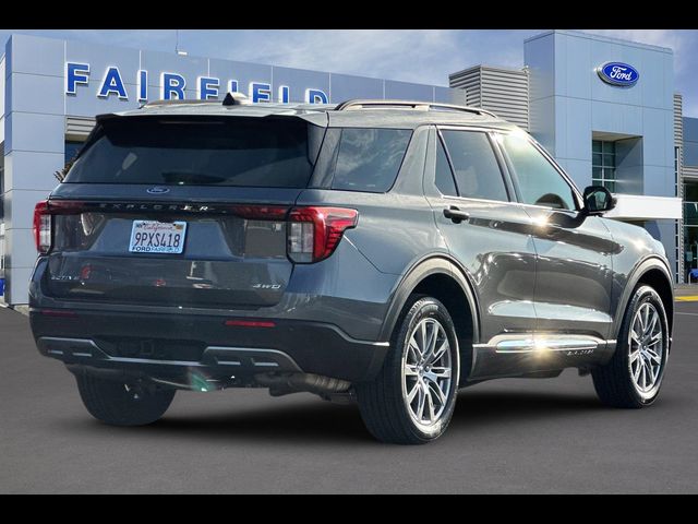 2025 Ford Explorer Active