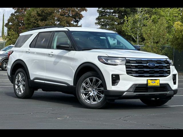 2025 Ford Explorer Active