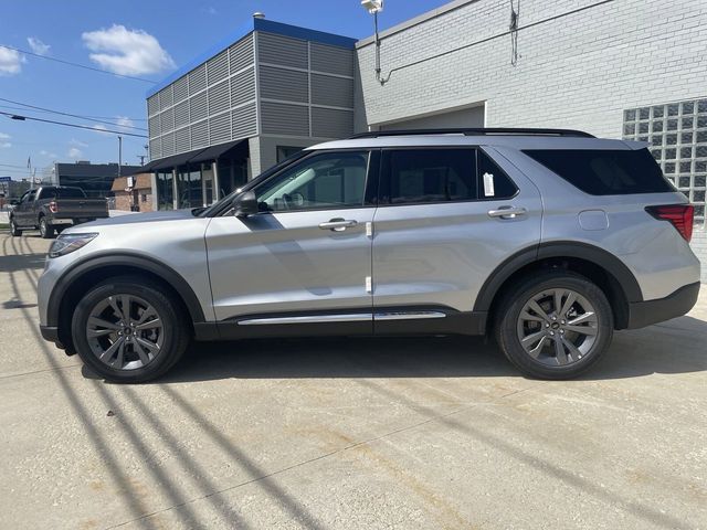 2025 Ford Explorer Active