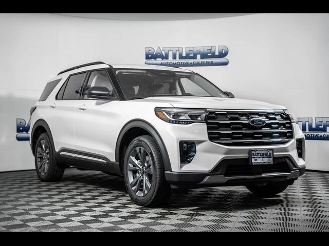 2025 Ford Explorer Active