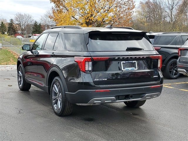 2025 Ford Explorer Active