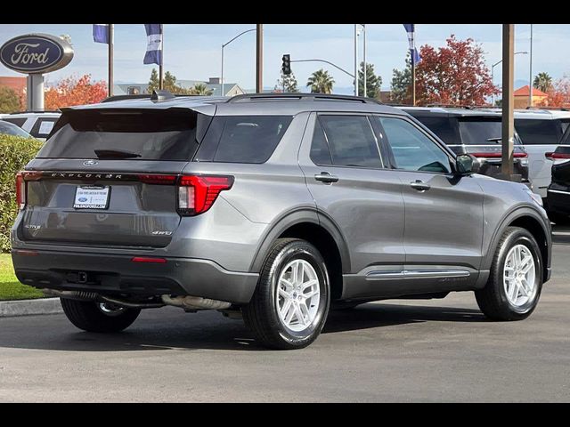 2025 Ford Explorer Active