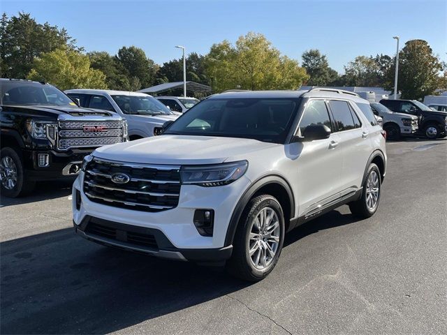 2025 Ford Explorer Active