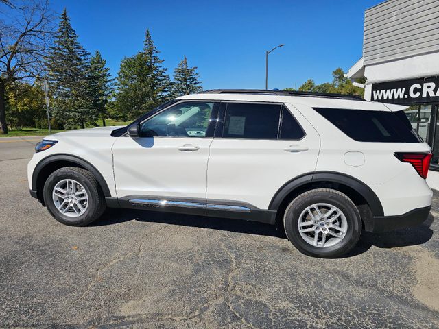 2025 Ford Explorer Active