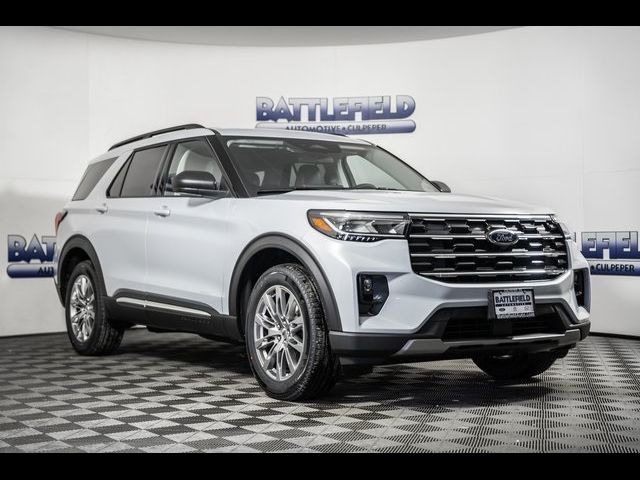 2025 Ford Explorer Active