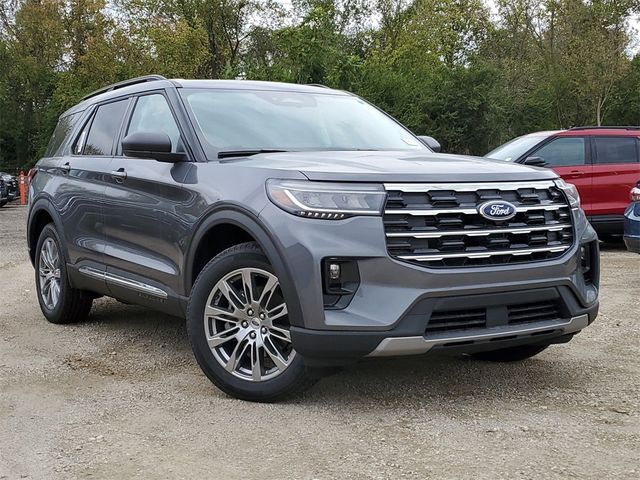 2025 Ford Explorer Active