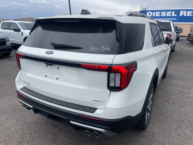 2025 Ford Explorer Platinum