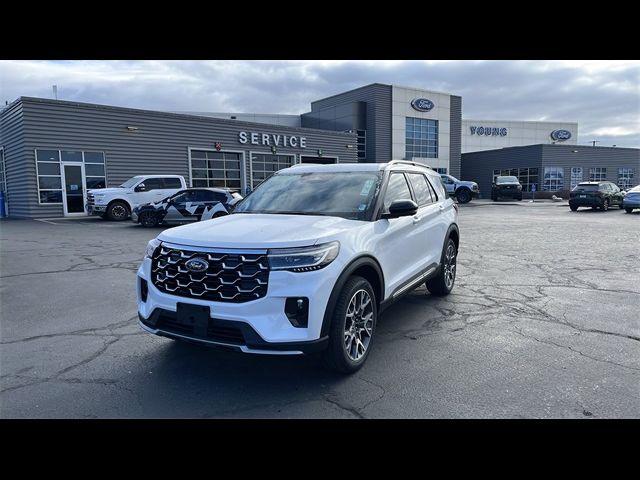 2025 Ford Explorer Platinum