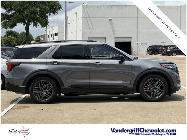 2025 Ford Explorer ST