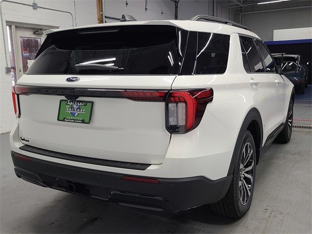 2025 Ford Explorer ST