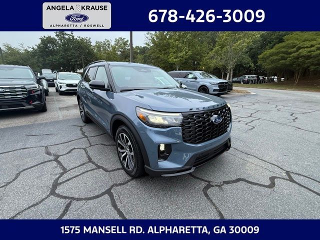 2025 Ford Explorer ST-Line