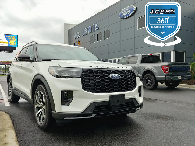 2025 Ford Explorer ST