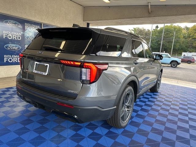 2025 Ford Explorer ST