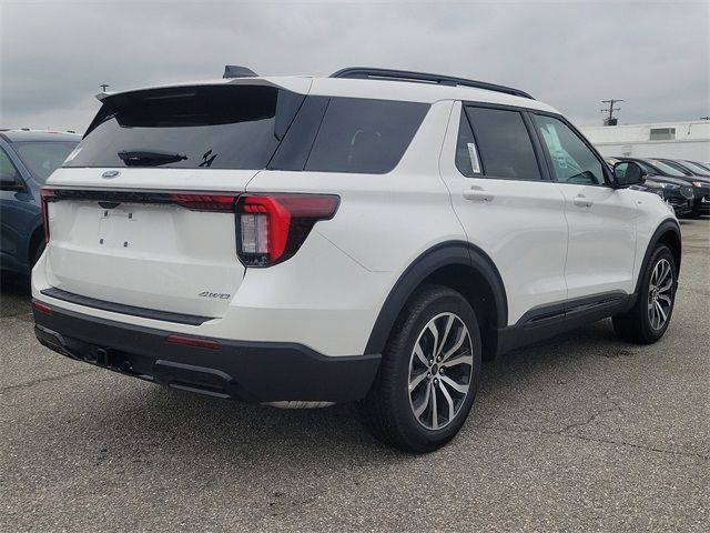 2025 Ford Explorer ST